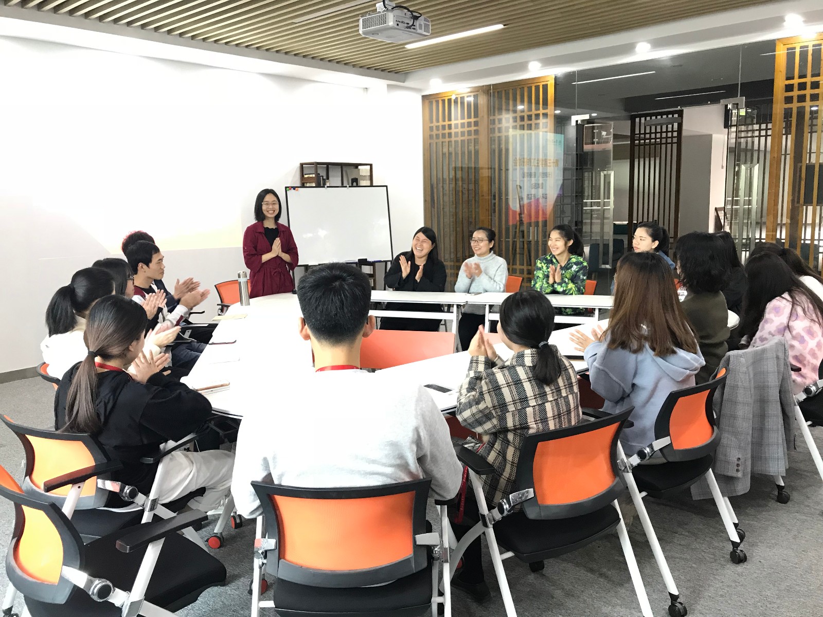 1e4c87ea3675c5506a4daaa6a4bf344.jpg 1e4c87ea3675c5506a4daaa6a4bf344.jpg